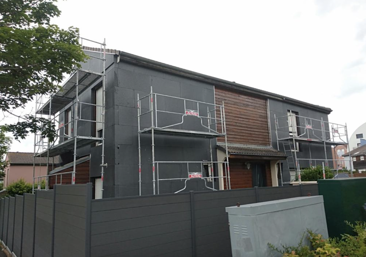 Façade en cours de traitement